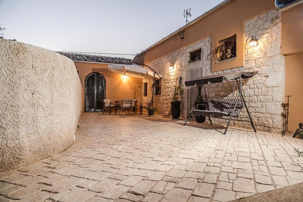 Abbraccio Del Carrubo Bed and Breakfast Scicli Exteriör bild